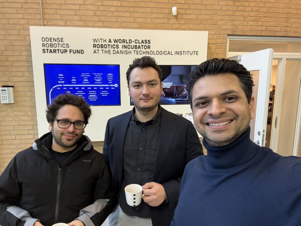 XiniX AI founding team, robotics and AI experts